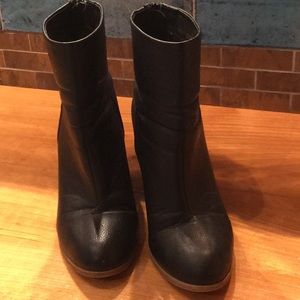 Black Ankle boots size 8